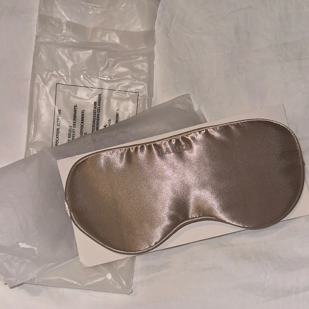 La Mer Sleep Silk Satin Eye Mask Super Soft Luxury Sleepwear RARE Beige Nude OS